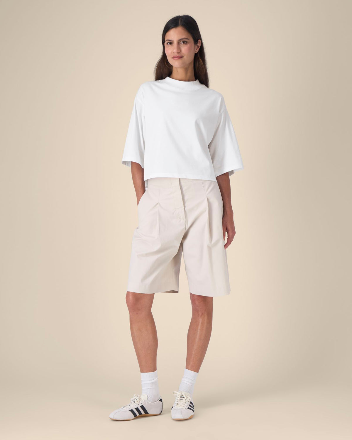 Stella Raya - White